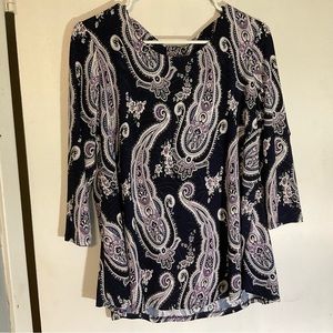 Roz & Ali Black & White Floral Paisley Top SZ Med cut out back Gorgeous!